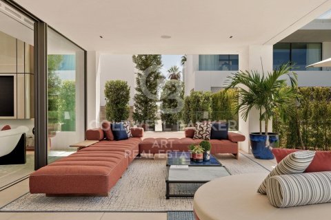 Willa w Marbella, Malaga, Hiszpania 4 sypialnie, 693 mkw. nr 157351 – zdjęcie 7