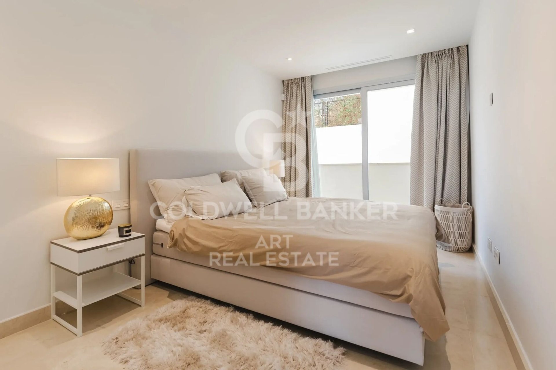 Apartment in Marbella, Malaga, Spain 2 bedrooms,  No. 157350