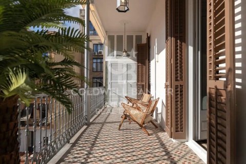 Apartament w Barcelona, Hiszpania 4 sypialnie, 197 mkw. nr 157348 – zdjęcie 3