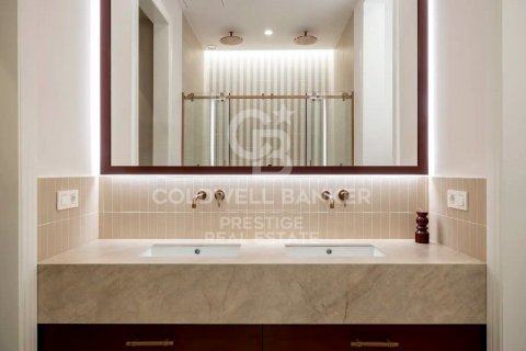 Apartament w Barcelona, Hiszpania 4 sypialnie, 197 mkw. nr 157348 – zdjęcie 11