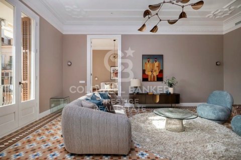 Apartament w Barcelona, Hiszpania 4 sypialnie, 197 mkw. nr 157348 – zdjęcie 9