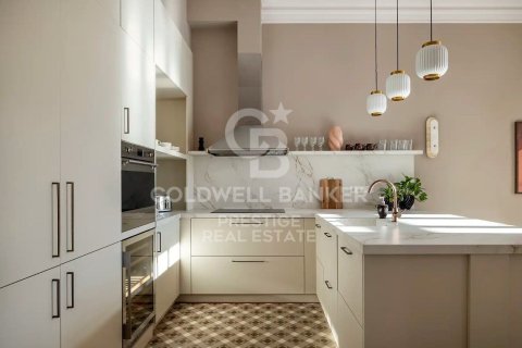 Apartamento en venta en Barcelona, España 4 dormitorios, 197 m2 No. 157348 - foto 4