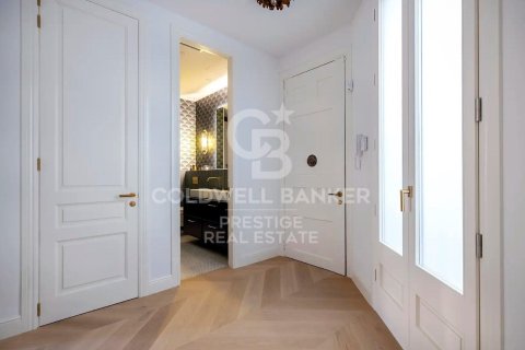 Продажа квартиры в Барселона, Испания 3 спальни, 184м2 №157349 - фото 14