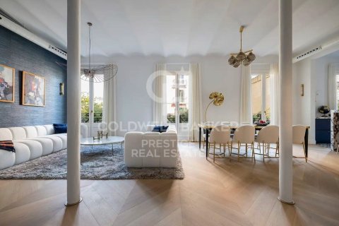 Продажа квартиры в Барселона, Испания 3 спальни, 184м2 №157349 - фото 5