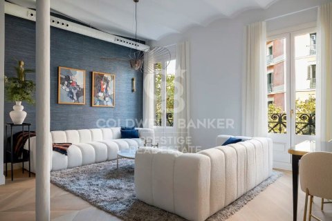 Apartamento en venta en Barcelona, España 3 dormitorios, 184 m2 No. 157349 - foto 2