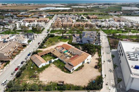 Bungalow for sale Pilar de la Horadada, Alicante, Spain 3 bedrooms, 97 sq.m. No. 135183 - photo 8