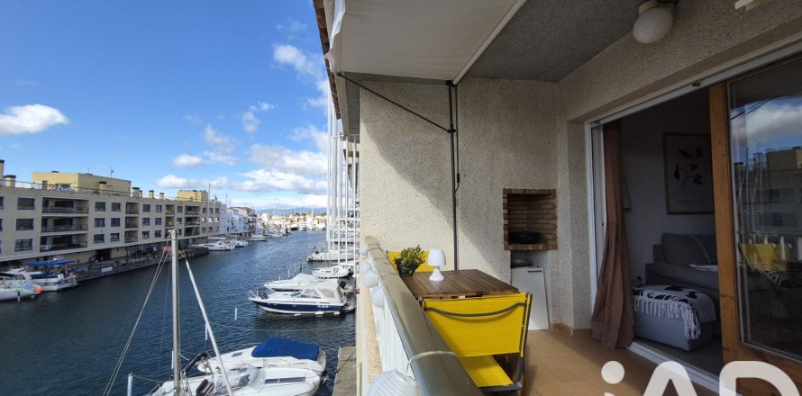 Dzīvoklis Castello d'Empuries, Girona, Spānijā 2 istabas, 69 m2 Nr. 172723
