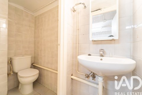 Commercial property à vendre à Madrid, Espagne, 188 m2 No. 188181 - photo 28