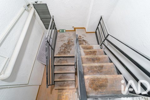 Commercial property à vendre à Madrid, Espagne, 188 m2 No. 188181 - photo 30