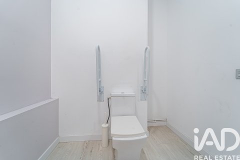 Commercial property à vendre à Madrid, Espagne, 188 m2 No. 188181 - photo 6