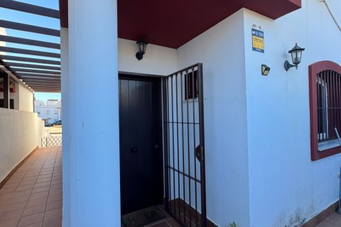 Townhouse for sale in Ayamonte, Huelva, Spain 210 sq.m. No. 188178 - photo 2