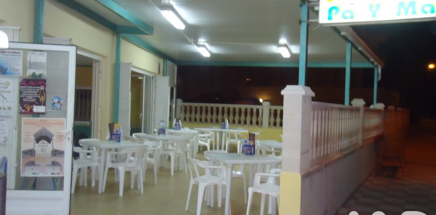 Commercial property in Xeraco, Valencia, Spain 197 sq.m. No. 188182