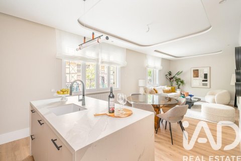 Huoneisto myytävänä Madrid, Espanja, 3 makuuhuonetta, 173 m2 No. 188184 - kuva 14