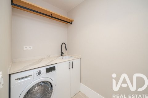 Huoneisto myytävänä Madrid, Espanja, 3 makuuhuonetta, 173 m2 No. 188184 - kuva 4