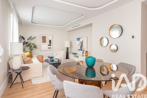 Apartment in Madrid, Spain 3 bedrooms, 173 sq.m. No. 188184