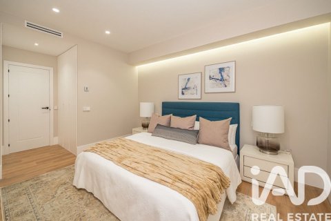Huoneisto myytävänä Madrid, Espanja, 3 makuuhuonetta, 173 m2 No. 188184 - kuva 10