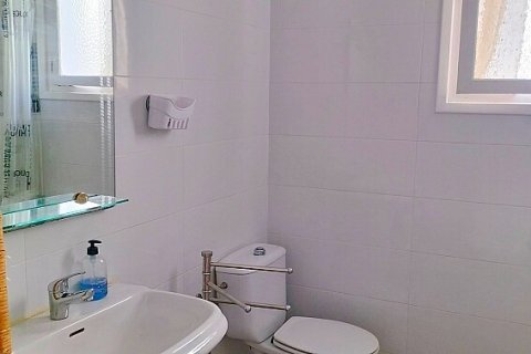 Villa for sale Torre de la Horadada, Alicante, Spain 5 bedrooms, 125 sq.m. No. 111203 - photo 20