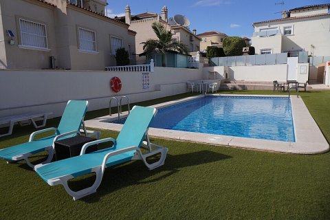 Villa till salu Villamartin, Alicante, Spanien 3 sovrum, 81 kvm. Nr. 111205 - foto 4
