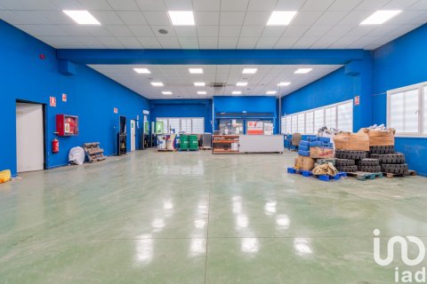 Propiedad comercial en venta en Leganés, Madrid, España 3025 m2 No. 153343 - foto 6