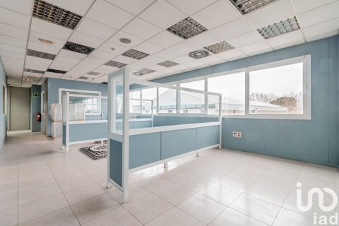Propiedad comercial en venta en Leganés, Madrid, España 3025 m2 No. 153343 - foto 17