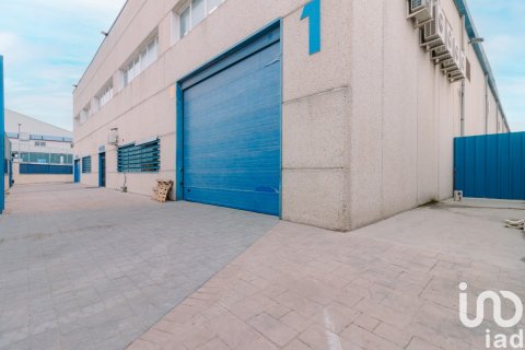Propiedad comercial en venta en Leganés, Madrid, España 3025 m2 No. 153343 - foto 2