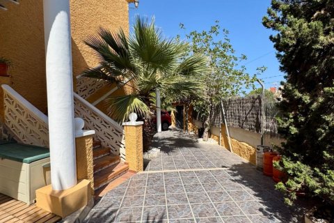 Hus till salu i El Campello, Alicante, Spanien 4 sovrum, 228 kvm. Nr. 153338 - foto 26