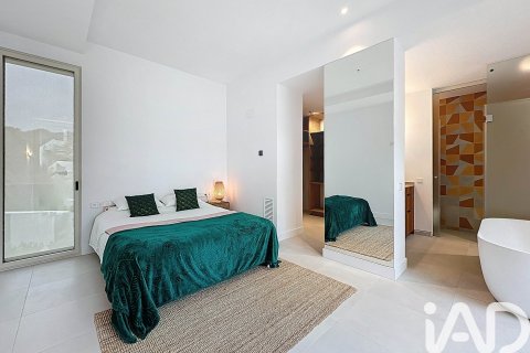 Dom w Sant Pere de Ribes, Barcelona, Hiszpania 4 sypialnie, 300 mkw. nr 153339 – zdjęcie 22