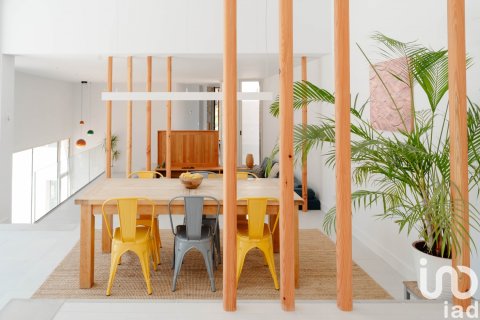 Dom w Sant Pere de Ribes, Barcelona, Hiszpania 4 sypialnie, 300 mkw. nr 153339 – zdjęcie 9