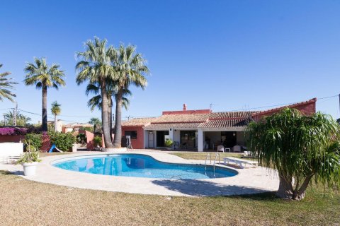 Villa zum Verkauf in Denia, Alicante, Spanien 4 Schlafzimmer, 284 m2 Nr. 192471 - Foto 2