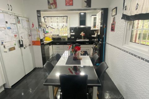 Finca for sale in El Verger, Alicante, Spain 4 bedrooms, 258 sq.m. No. 192473 - photo 26