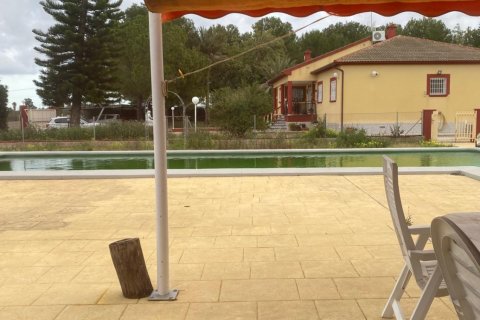 Finca for sale in El Verger, Alicante, Spain 4 bedrooms, 258 sq.m. No. 192473 - photo 2