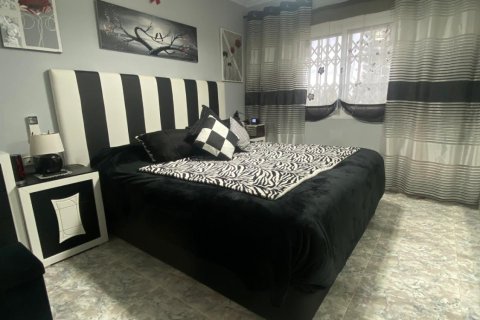Finca for sale in El Verger, Alicante, Spain 4 bedrooms, 258 sq.m. No. 192473 - photo 30