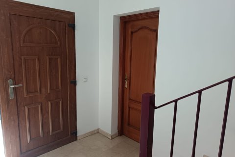 Rindu māja pārdošanā Alicante, Spānijā 3 istabas, 332 m2 Nr. 192470 - attēls 29