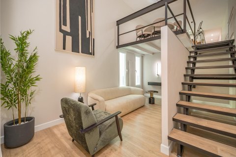 Apartment à vendre à Madrid, Espagne, 2 chambres, 120 m2 No. 165458 - photo 3