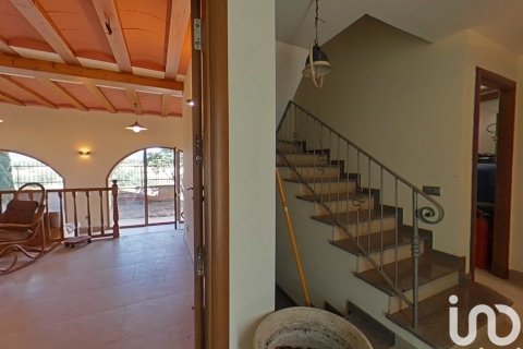 Продажа дома в Артеса-де-Сегре, Лерида, Испания 5 спален, 772м2 №153948 - фото 28