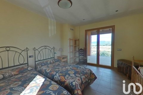 Продажа дома в Артеса-де-Сегре, Лерида, Испания 5 спален, 772м2 №153948 - фото 27