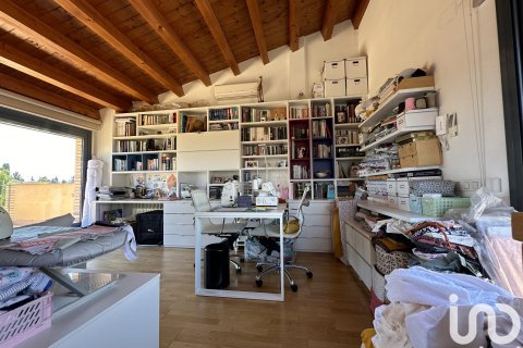 Dom w L'Ametlla Del Valles, Barcelona, Hiszpania 3 sypialnie, 245 mkw. nr 153949 – zdjęcie 27