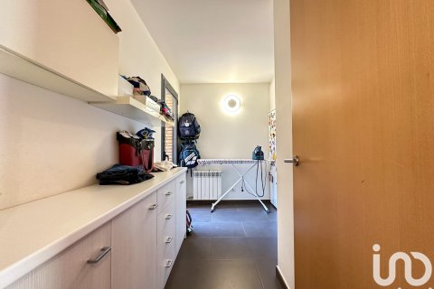 Dom w L'Ametlla Del Valles, Barcelona, Hiszpania 3 sypialnie, 245 mkw. nr 153949 – zdjęcie 19