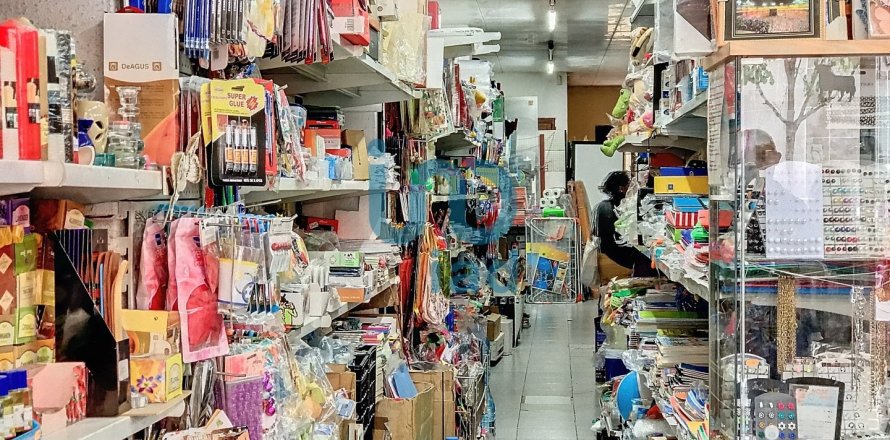 Komerciāls īpašums L'Hospitalet de Llobregat, Barcelona, Spānijā 162 m2 Nr. 153950