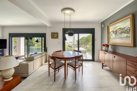 Продажа дома в С'Агаро, Герона, Испания 4 спальни, 260м2 №153947 - фото 6