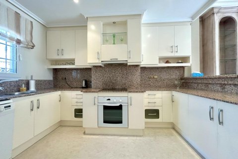 Apartment à vendre à Alicante, Espagne, 3 chambres, 104 m2 No. 139263 - photo 9