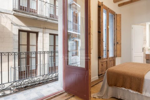 Dzīvoklis īrēšanai Barcelona, Spānijā 3 istabas, 147 m2 Nr. 151039 - attēls 21