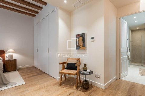 Dzīvoklis īrēšanai Barcelona, Spānijā 3 istabas, 147 m2 Nr. 151039 - attēls 28