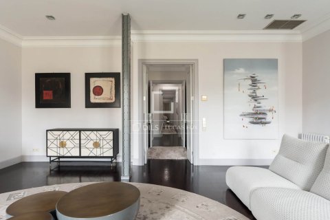 Wohnung zur Miete in Barcelona, Spanien 3 Schlafzimmer, 210 m2 Nr. 151038 - Foto 12