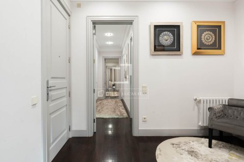 Wohnung zur Miete in Barcelona, Spanien 3 Schlafzimmer, 210 m2 Nr. 151038 - Foto 18