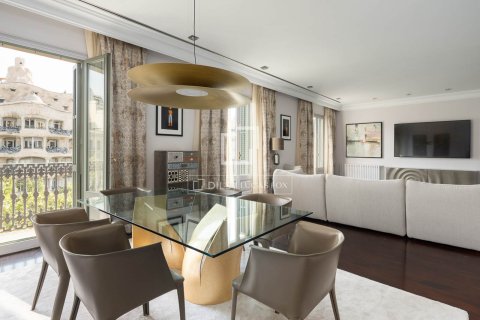 Wohnung zur Miete in Barcelona, Spanien 3 Schlafzimmer, 210 m2 Nr. 151038 - Foto 4