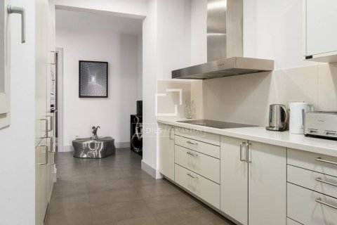 Wohnung zur Miete in Barcelona, Spanien 3 Schlafzimmer, 210 m2 Nr. 151038 - Foto 16