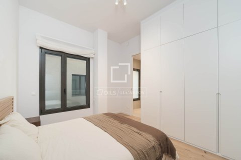 Dzīvoklis īrēšanai Barcelona, Spānijā 3 istabas, 119 m2 Nr. 151035 - attēls 28