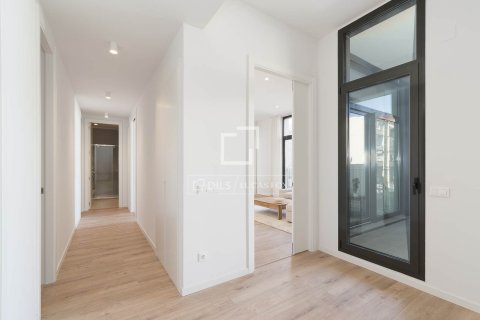Dzīvoklis īrēšanai Barcelona, Spānijā 3 istabas, 119 m2 Nr. 151035 - attēls 21