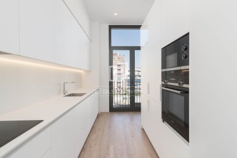 Dzīvoklis īrēšanai Barcelona, Spānijā 3 istabas, 119 m2 Nr. 151035 - attēls 15